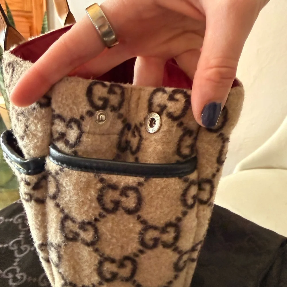 Gucci Monogram Wool Purse - Picture 8 of 8